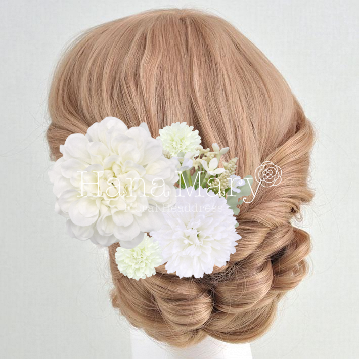 オフホワイト