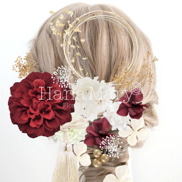 深紅ダリアに白いお花おみおろし