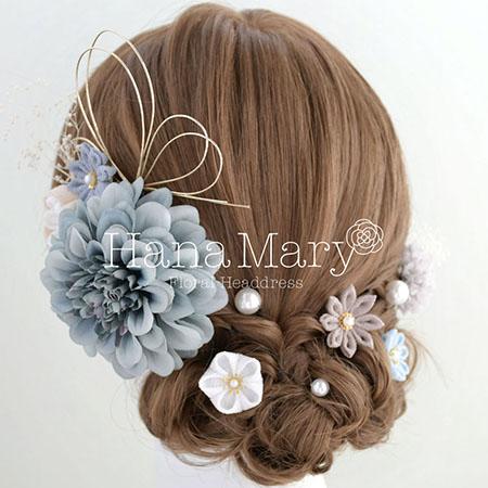 ジニアとつまみ細工【アッシュブルー 青】成人式 卒業式 結婚式 振袖 袴 髪飾り 着物