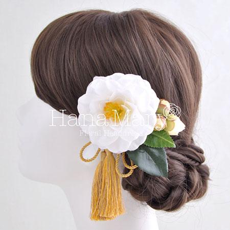 雪椿のシンプルアレンジ